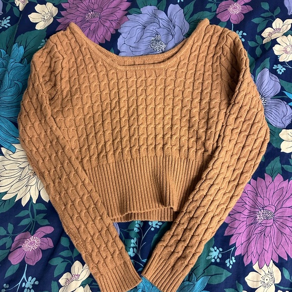 None Sweaters - Cropped Cable Knit Crewneck Sweater - Camel